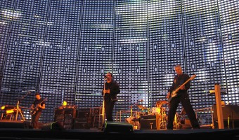 U2